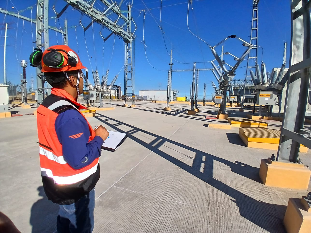 Sistemas eléctricos en baja, media y alta tensión